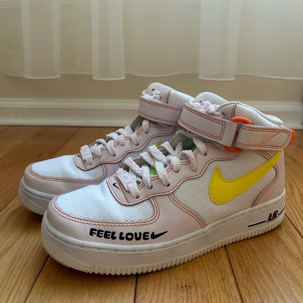 Womens Nike Dunk Hightop Sneakers